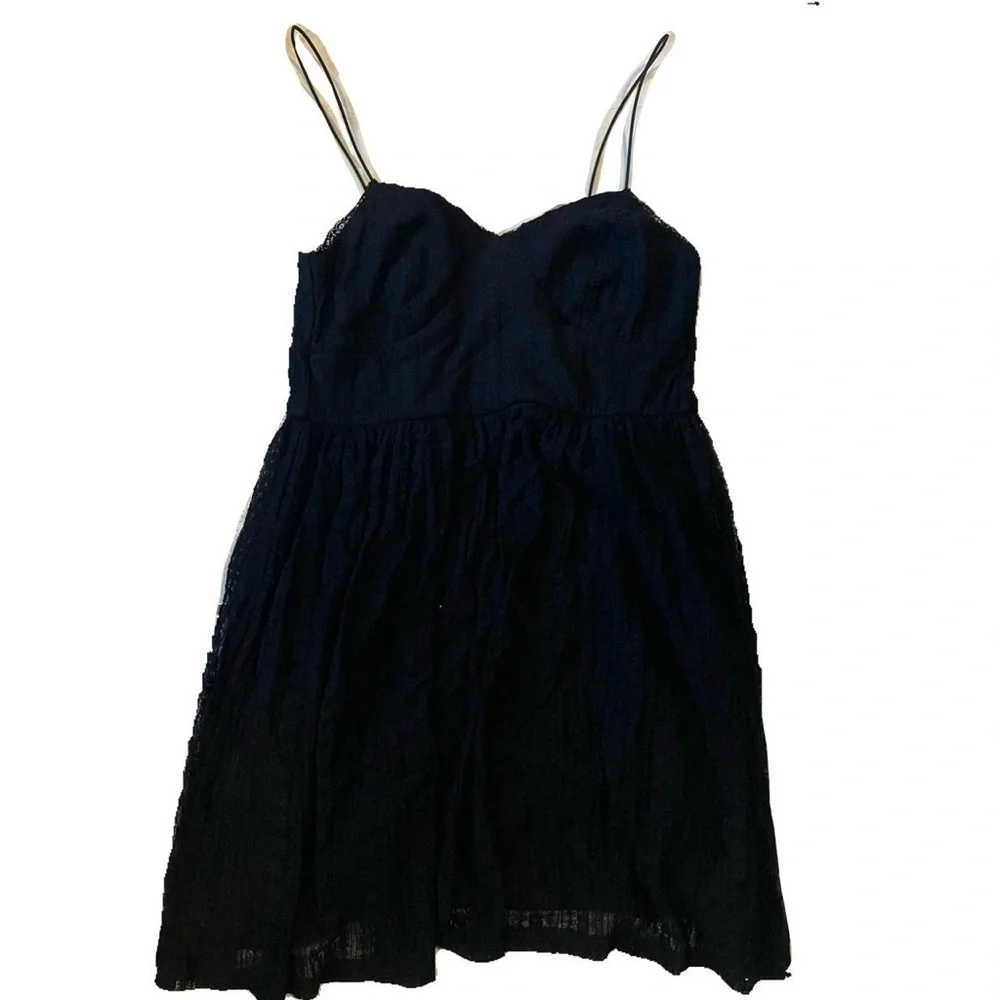 Fit and flare black lace dress - Picture 3 of 4